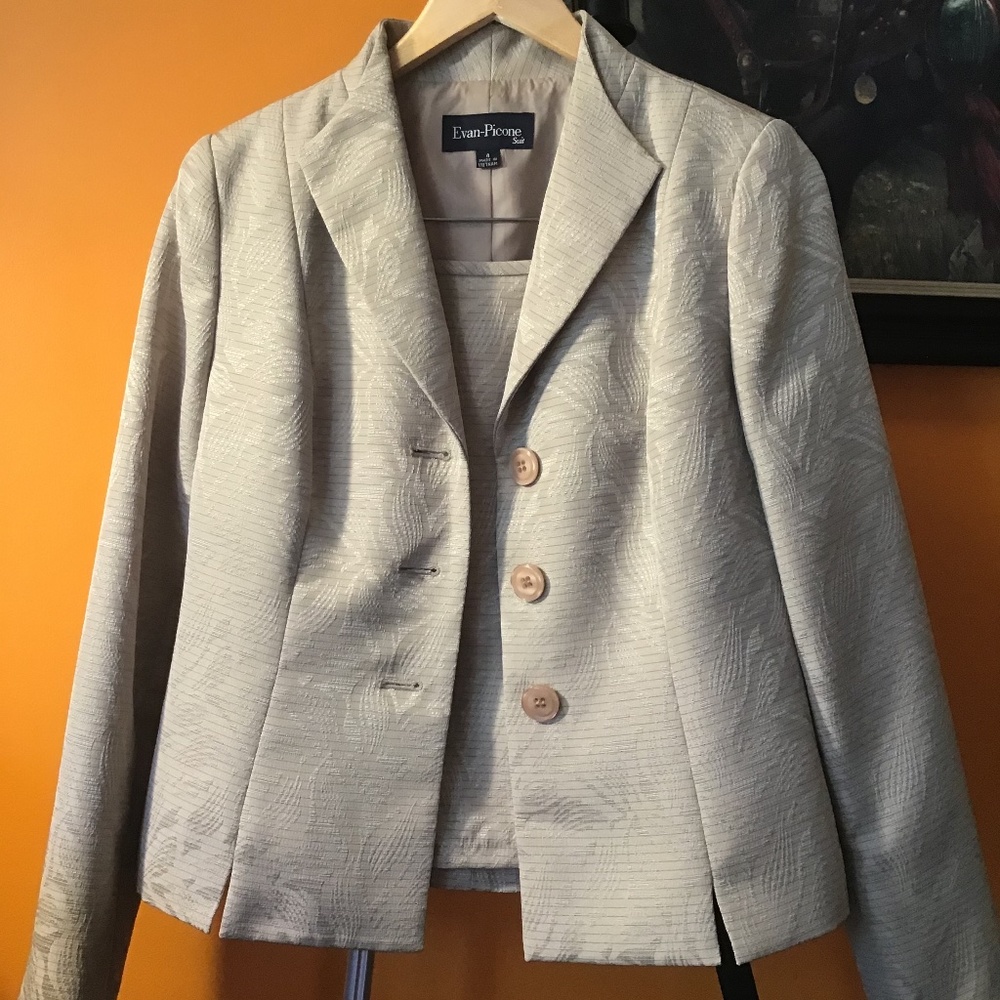 Evan Picone size 4 Skirt Suit (SET)